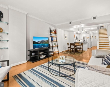 631 D Street Nw - Photo Thumbnail 14