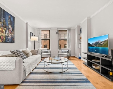 631 D Street Nw - Photo Thumbnail 12