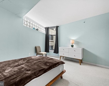 631 D Street Nw - Photo Thumbnail 19