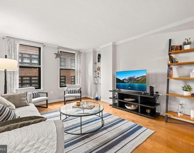 631 D Street Nw - Photo Thumbnail 11