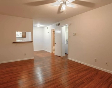 710 E Dean Keeton St - Photo Thumbnail 1