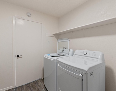 11411 Walnut Ridge Dr - Photo Thumbnail 8