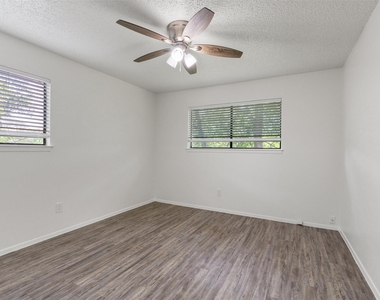 11411 Walnut Ridge Dr - Photo Thumbnail 12