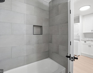 1250 Queen Street Ne - Photo Thumbnail 13