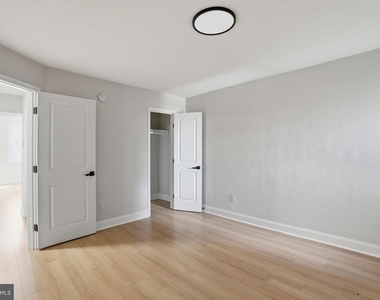 1250 Queen Street Ne - Photo Thumbnail 9