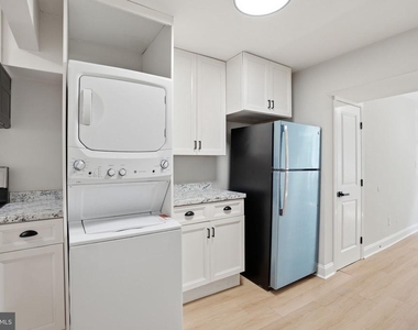 1250 Queen Street Ne - Photo Thumbnail 4