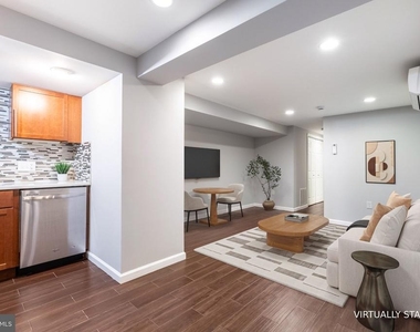 84b Nw Q Street Nw - Photo Thumbnail 2