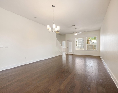 5407 Link Ave - Photo Thumbnail 9