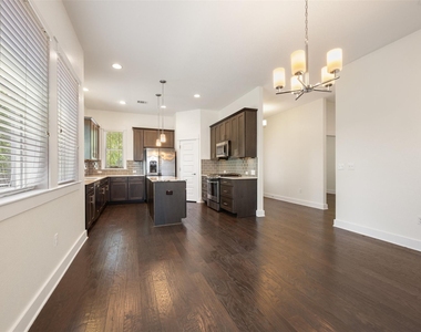 5407 Link Ave - Photo Thumbnail 8