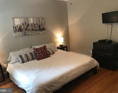 731 13th Street Ne - Photo Thumbnail 6
