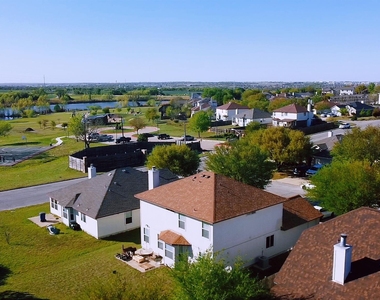 104 Cattail Cv - Photo Thumbnail 27