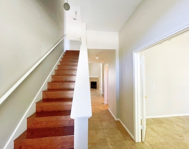 104 Cattail Cv - Photo Thumbnail 17