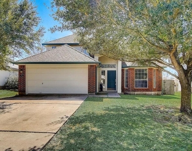 104 Cattail Cv - Photo Thumbnail 1