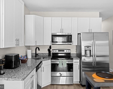 59 Rhode Island Avenue Nw - Photo Thumbnail 8
