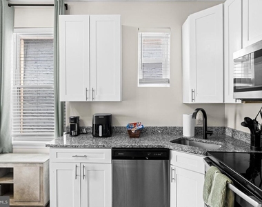 59 Rhode Island Avenue Nw - Photo Thumbnail 9