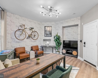 59 Rhode Island Avenue Nw - Photo Thumbnail 4