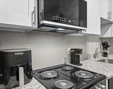 59 Rhode Island Avenue Nw - Photo Thumbnail 13