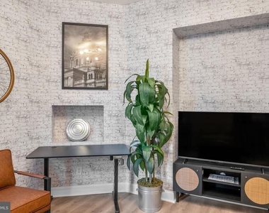 59 Rhode Island Avenue Nw - Photo Thumbnail 7
