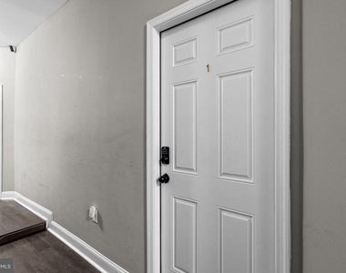 59 Rhode Island Avenue Nw - Photo Thumbnail 3