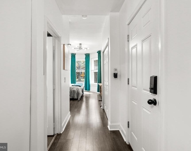 59 Rhode Island Avenue Nw - Photo Thumbnail 4