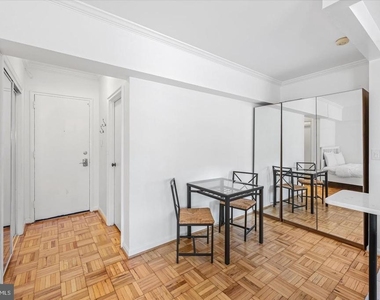 2130 N Street Nw - Photo Thumbnail 7