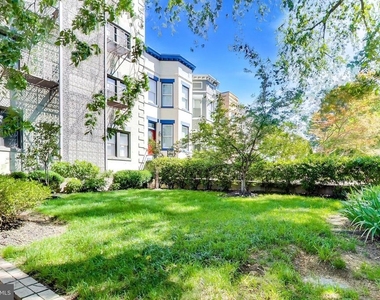 116 N Carolina Avenue Se - Photo Thumbnail 4