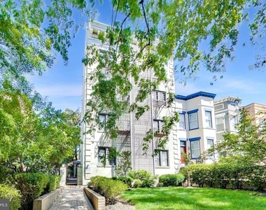 116 N Carolina Avenue Se - Photo Thumbnail 1