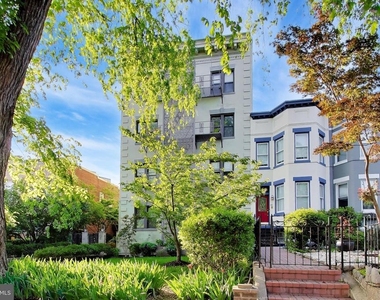 116 N Carolina Avenue Se - Photo Thumbnail 2
