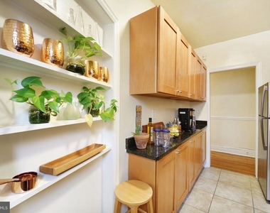 1426 12th Street Nw - Photo Thumbnail 6