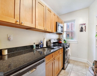 1426 12th Street Nw - Photo Thumbnail 7