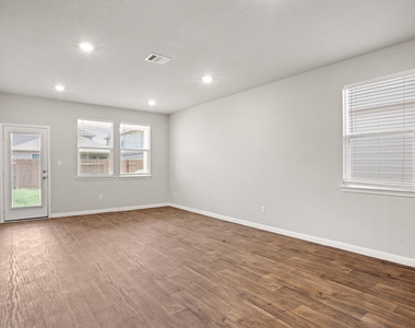 217 Tributary Way - Photo Thumbnail 13