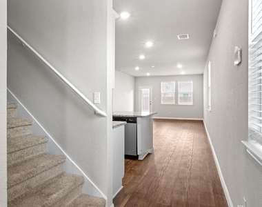 217 Tributary Way - Photo Thumbnail 3