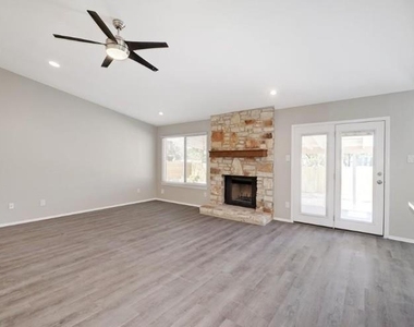 11428 Bristle Oak Trl - Photo Thumbnail 4