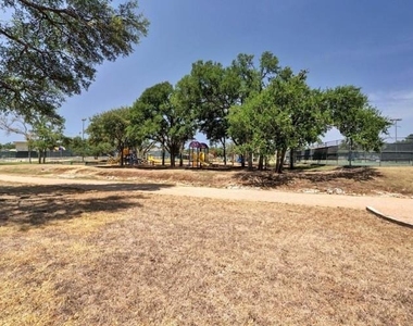 11428 Bristle Oak Trl - Photo Thumbnail 28