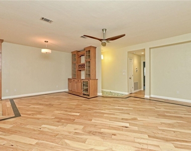 8200 Neely Dr - Photo Thumbnail 9