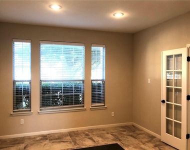 20625 Farm Pond Ln - Photo Thumbnail 4