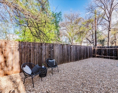 1106 Lambie St - Photo Thumbnail 16