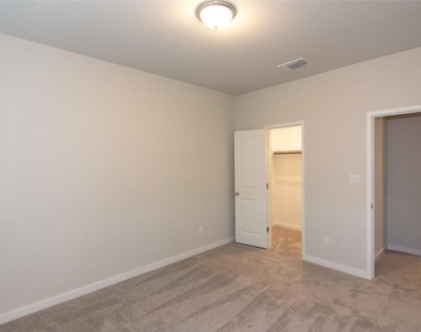 605 W South St - Photo Thumbnail 24