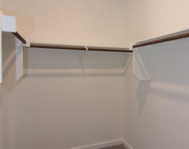 605 W South St - Photo Thumbnail 20