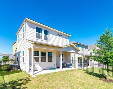 7501 Travertine Spring Dr - Photo Thumbnail 26