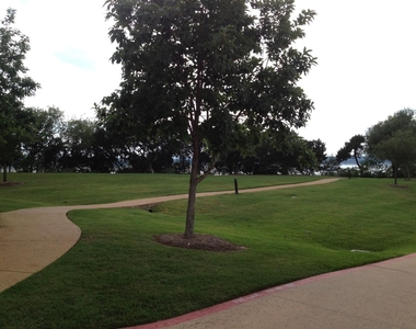 6608 Lantern View Dr - Photo Thumbnail 29