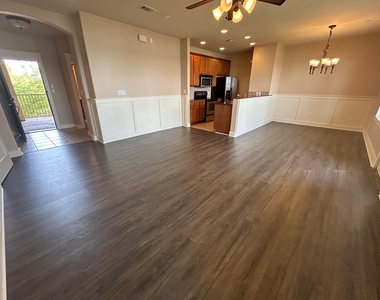 6608 Lantern View Dr - Photo Thumbnail 12