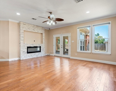108 Colt Loop - Photo Thumbnail 6