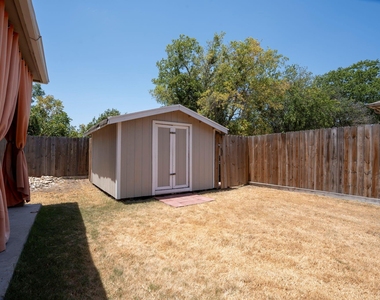 108 Colt Loop - Photo Thumbnail 30