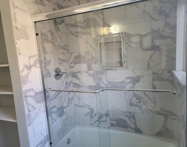 6317 Thurgood Ave - Photo Thumbnail 9