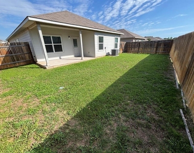 15002 Kent Justin Dr - Photo Thumbnail 20