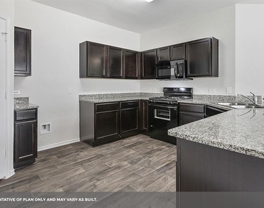 15002 Kent Justin Dr - Photo Thumbnail 3