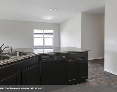 15002 Kent Justin Dr - Photo Thumbnail 6
