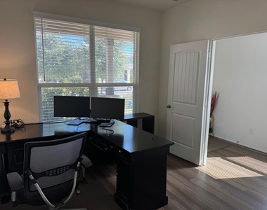 505 Weizenbock Ln - Photo Thumbnail 18