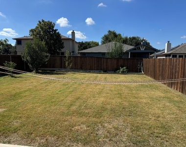 505 Weizenbock Ln - Photo Thumbnail 36